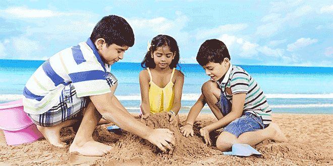 A house of glass ; A house of sand