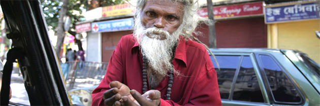 करो हमको न शर्मिंदा – कुंवर बेचैन