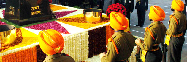 विजयी के सदृश जियो रे – रामधारी सिंह दिनकर