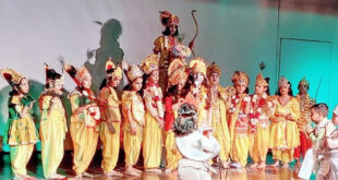 तीसरी कक्षा के छात्रों द्वारा बाल गीता का वाचन