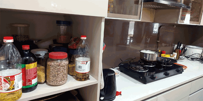 Her home - उसका घर